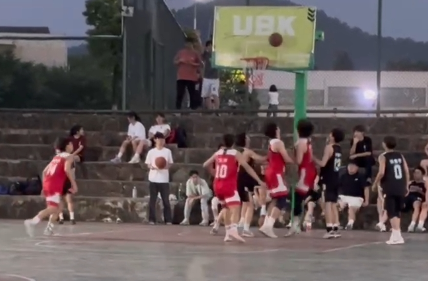 喜报！电子信息学院勇夺先锋杯篮球赛季军！