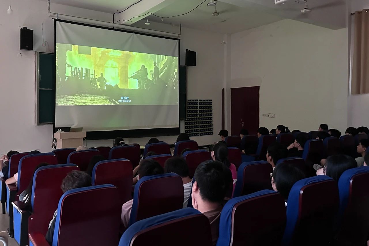 红色星期三观影活动 | 观红色影片《八佰》传承红色精神