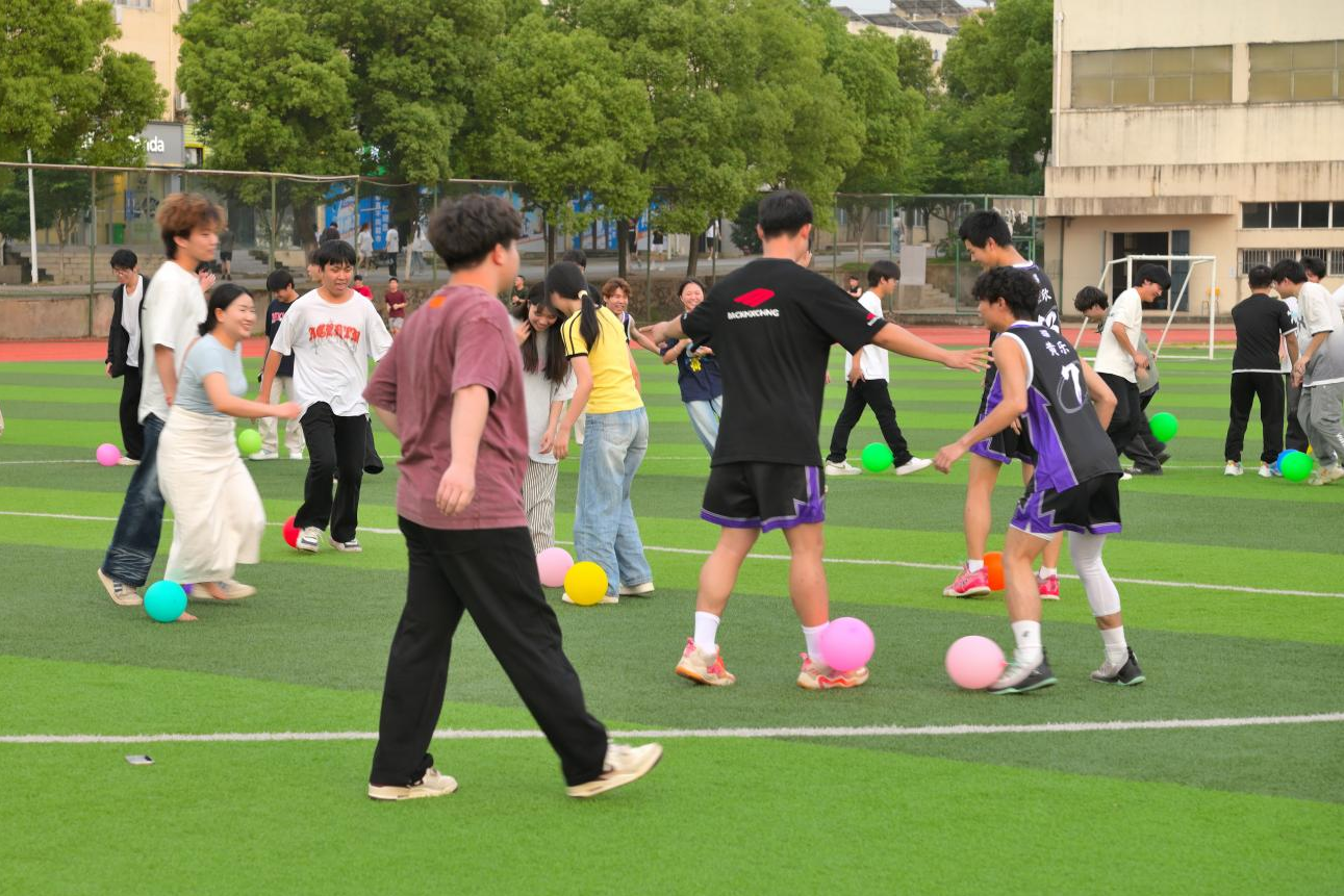 【班团建设】C240316班趣味运动会点燃夏日青春热情